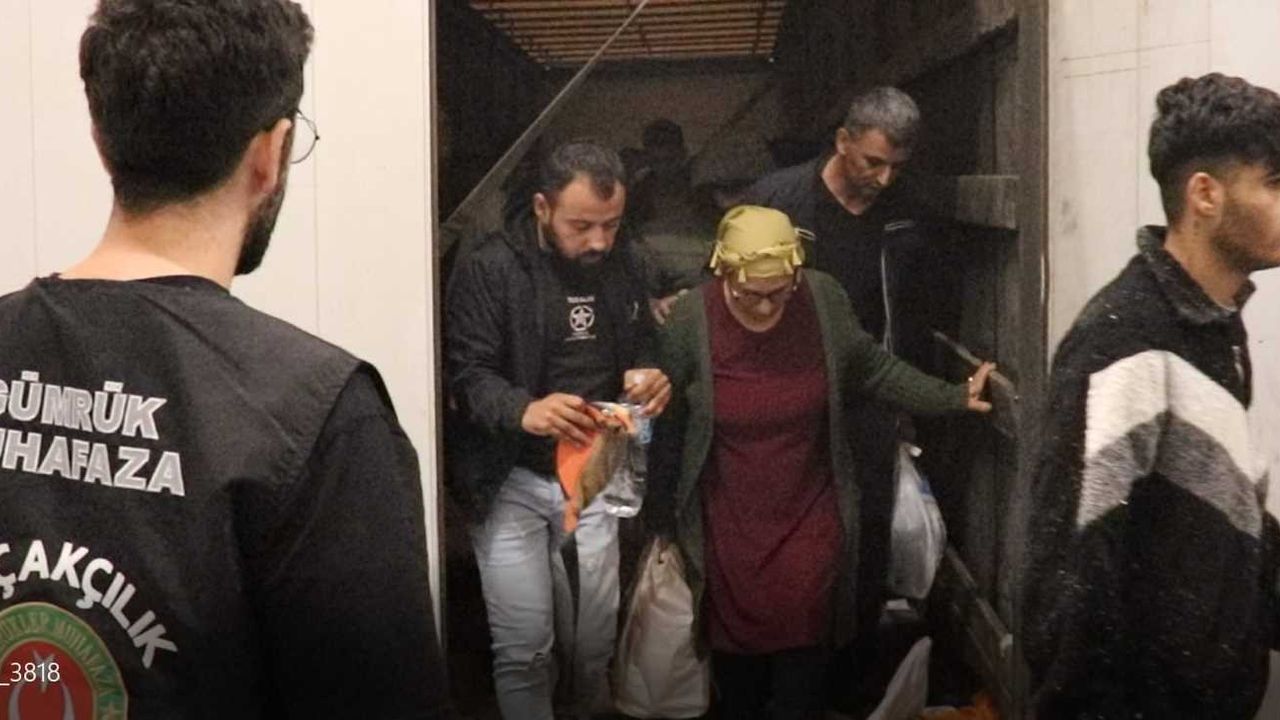 Edirne'de 60 Kaçak Göçmen Yakalandı