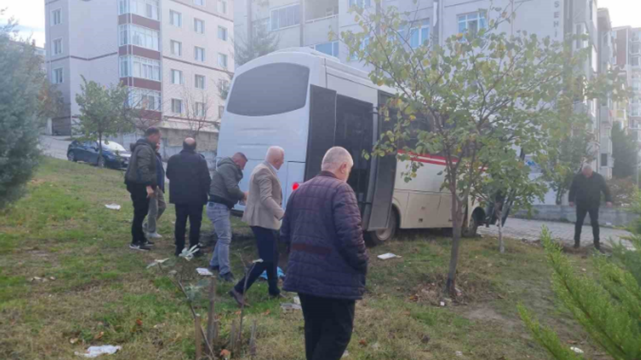 Edirne'de Yolcu Otobüsünün Freni Boşaldı! Ölümden Dödnüler...