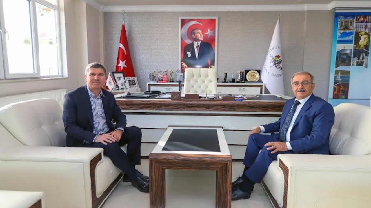 Gelibolu Belediye Başkanı, Burdur Belediyesi'ni Ziyaret Etti