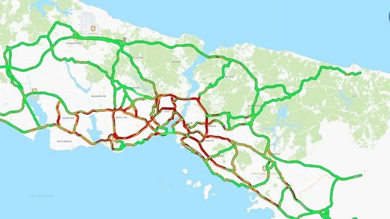 İstanbul'da Trafik Felç Oldu Hayat Durma Noktasına Geldi