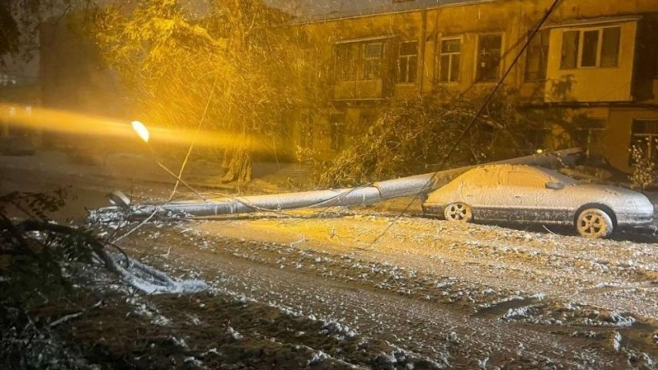 Ukrayna'da Kar Fırtınası Can Aldı