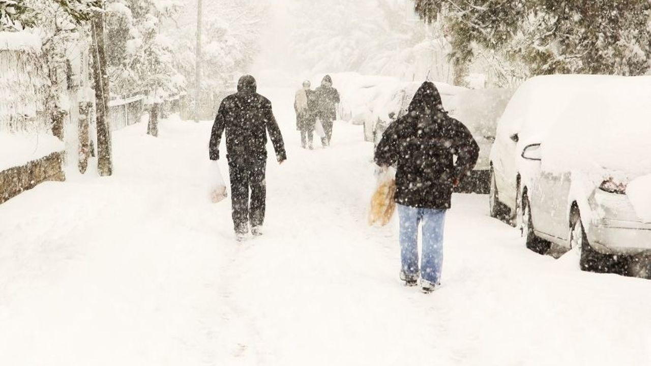 İstanbul’da kar alarmı: İstanbul'da kar yağışı ne kadar sürecek?
