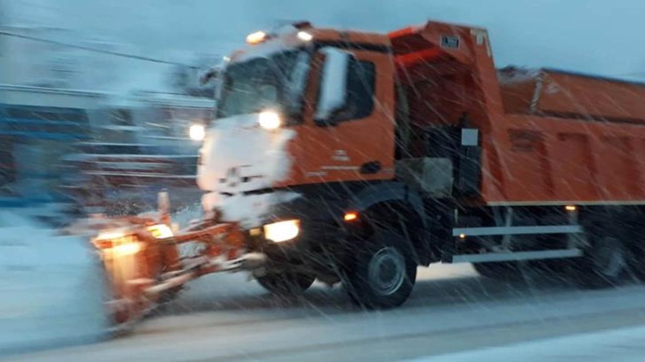Mersin'de kar lastiği olmayan araçların geçişine izin verilmiyor