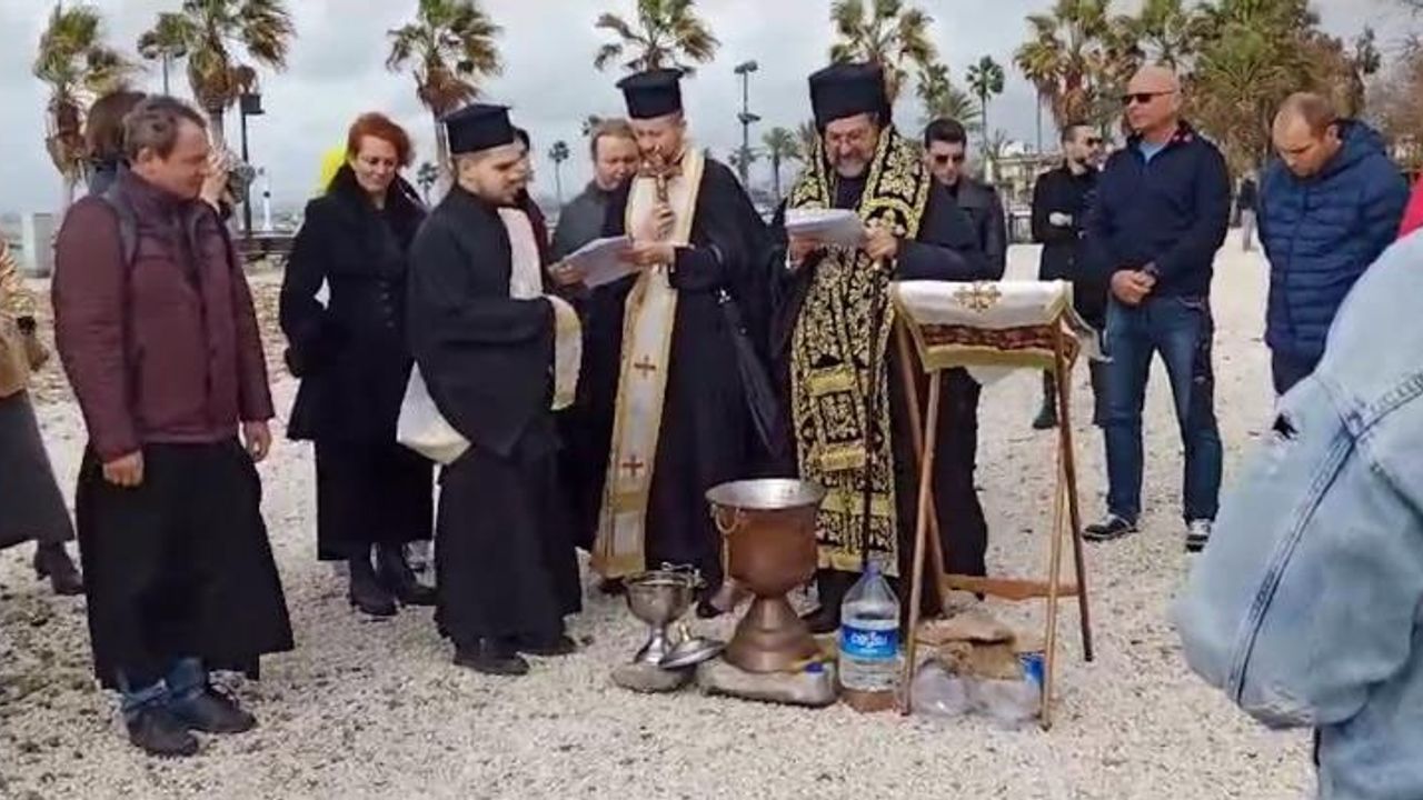 Ortodokslar, Side antik Kenti Abollon Tapınağı'nda Epifani Bayramı'nı kutladı