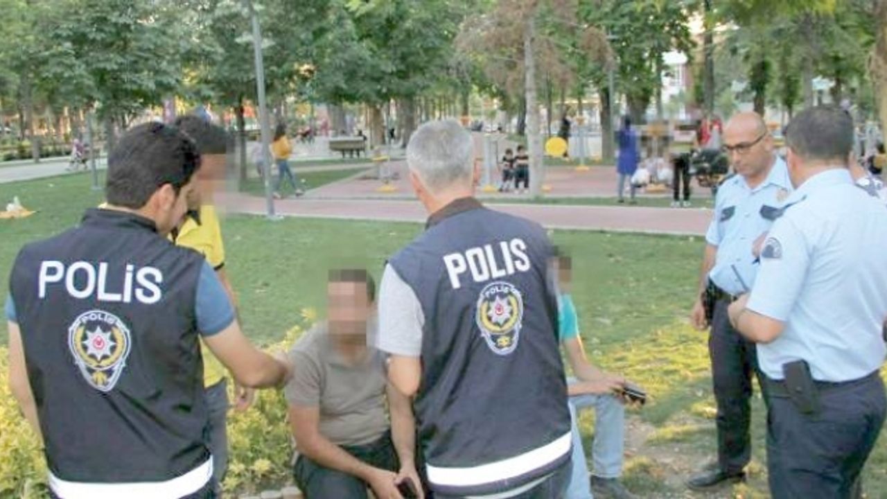 Burdur Polisi Denetimlerini Sürdürüyor