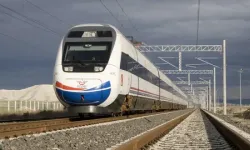 Ankara-İzmir hızlı tren projesiyle seyahat süresini kısaltıyor..