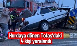 Hurdaya dönen Tofaş’daki 4 kişi yaralandı