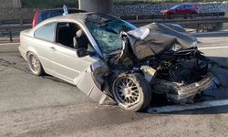 Maden Suyu Yüklü Tıra Çarpan Otomobilde 3 Yaralı