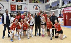 Başkan Uysal, galibiyet sevincine ortak oldu