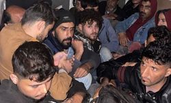 26 göçmeni tıka basa minibüse dolduran 2 organizatör tutuklandı