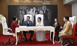 Antalya’da nikah salonlarında '04.04.2024' yoğunluğu