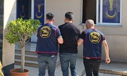 Mersin'de 6 yıldır aranan 2 şahıs yakalanarak tutuklandı