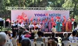 Antalya’da, Dünya Yoga Günü kahkahayla kutlandı