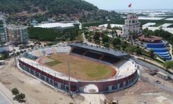 Kumluca Atatürk Stadyumu'nda Heyecan Dorukta!