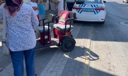 Manavgat'ta Motosiklet ve Elektrikli Motosiklet Çarpıştı: 1 Yaralı!