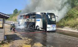 Metro Turizm Otobüsünde Yangın: Araç Tamamen Yandı!