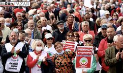 Emekliler İsyan Ediyor: EYT’liler Ekonomik Sorunların Suçlusu Değil!