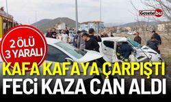 İki otomobil kafa kafaya çarpıştı: 2 ölü, 3 yaralı