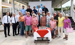 30 Yıldır Kemer'e Gelen Alman Çifte Teşekkür Plaketi