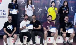 Alanyasporlu eskrim sporcuları şehre madalya ile döndü