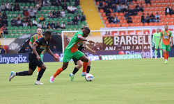 İlk yarıda olanlar oldu: Kayserispor’dan talihsiz gol