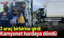 3 araç birbirine girdi: Kamyonet hurdaya döndü