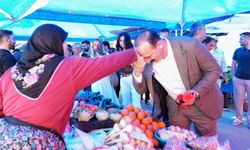 Konyaaltı Belediyesi Çiftçiler Günü'nde 'Üretici Pazarı' kurdu