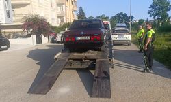 Polisin ‘dur' ihtarına uymayıp kaçan otomobil otların arasında bulundu