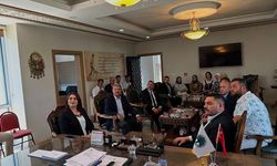 MHP Burdur'da sahada tüm ilçeleri tek tek ziyaret etti