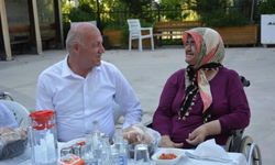 Başkan Kumral huzurevi sakinleri ile aynı sofrada buluştu