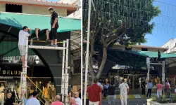 Balkondan düştü, tente hayatını kurtardı