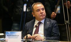 Tutuklu bulunan Muhittin Böcek kontrol için hastaneye kaldırıldı