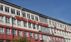 Denizli Devlet Hastanesinde yaşanan tavan çökmesinde 2 kişi yaralandı