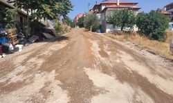 Korkuteli Belediyesi 15 Günde 170 Ton Sathi Kaplama Yaptı