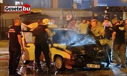 Seyir halindeki otomobil alev alev yandı