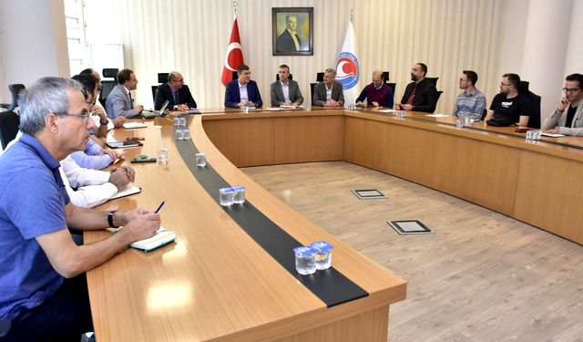 MAKÜ’de Akademik Performans İzleme ve Yönetim Sistemi Toplantısı Yapıldı