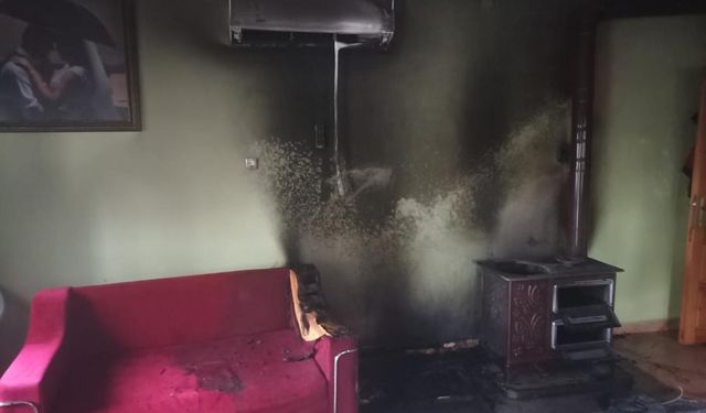 Antalya'nın Gazipaşa'sında Sobadan Çıkan Yangın Söndürüldü