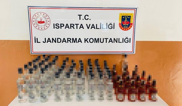 Satılmak üzere Isparta’ya getirilen 211 litre kaçak içki ele geçirildi