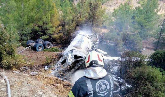 LPG yüklü tanker şarampole devrildi