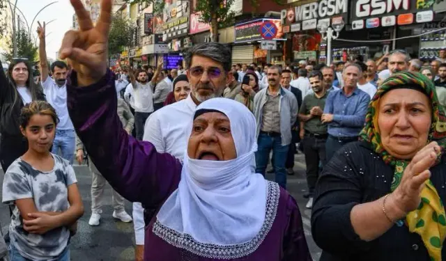 DEM Parti'nin Yasaklanan Diyarbakır Mitinginde Neler Yaşandı?