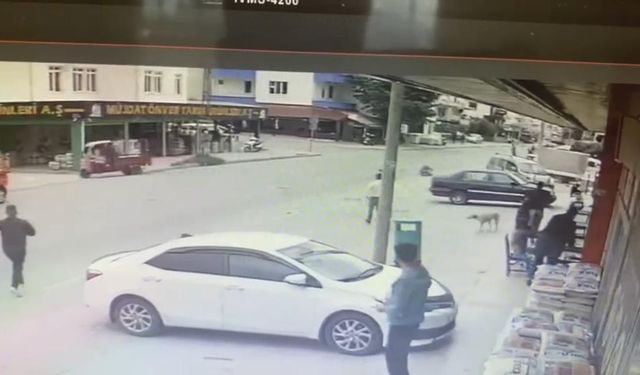 Araçlar Çarpıştı, Sürücüler Olay Yerinden Kaçtı!