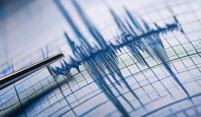 Deprem 269 Km yer altından geldi: Meksika 6.2 ile sallandı