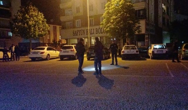 Dünürler arasında silahlı çatışma! Baba ve oğul hastanelik oldu