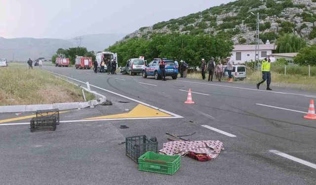 Antalya’da trafik kazası: 1 ölü, 3 yaralı