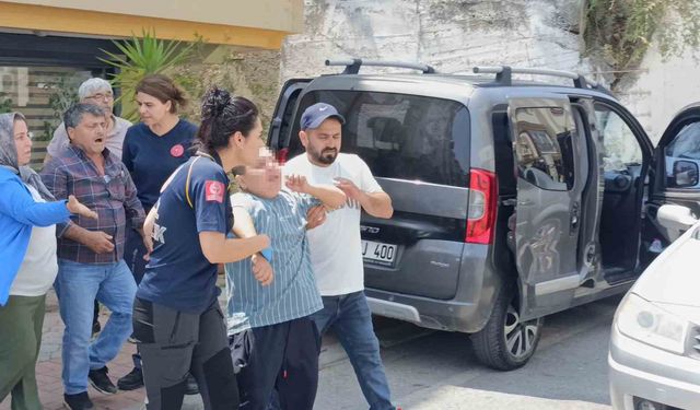 Kaza sonrası ambulansa binmemek için çırpındı