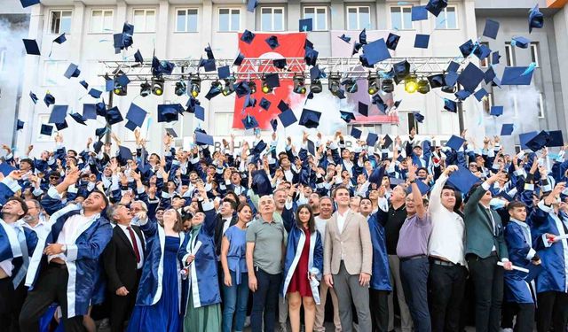 Ali Bahar AOSB Teknik Koleji’nde ilk mezuniyet coşkusu
