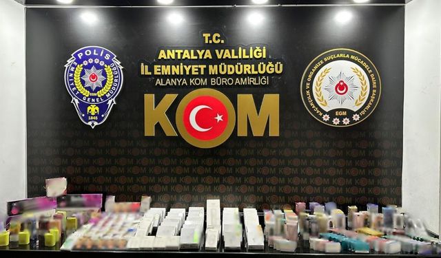 Antalya’da kaçakçılık ve rüşvet operasyonu: 6 tutuklama