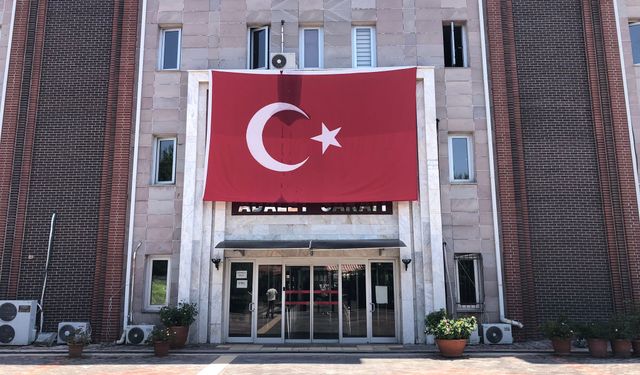 Tartıştığı erkek arkadaşını tornavidayla ağır yaraladı