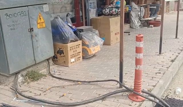 Elektrik hattı korunsun diye yapılan kasis, motosikletliyi hastanelik etti