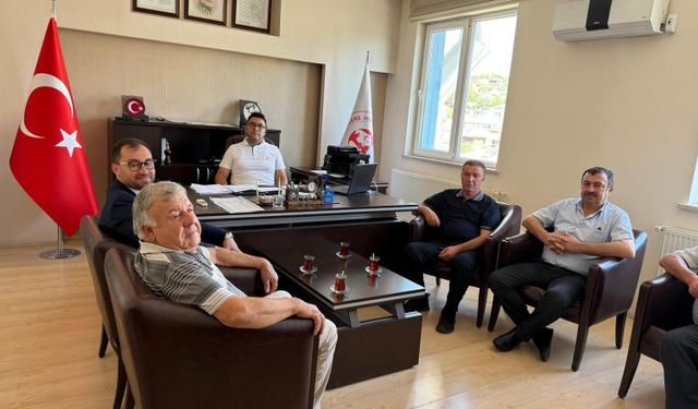 Başkan Özel Ve Oda Yönetiminden Bucak Köylere Hizmet Götürme Birliği Müdürü Samur’a Ziyaret